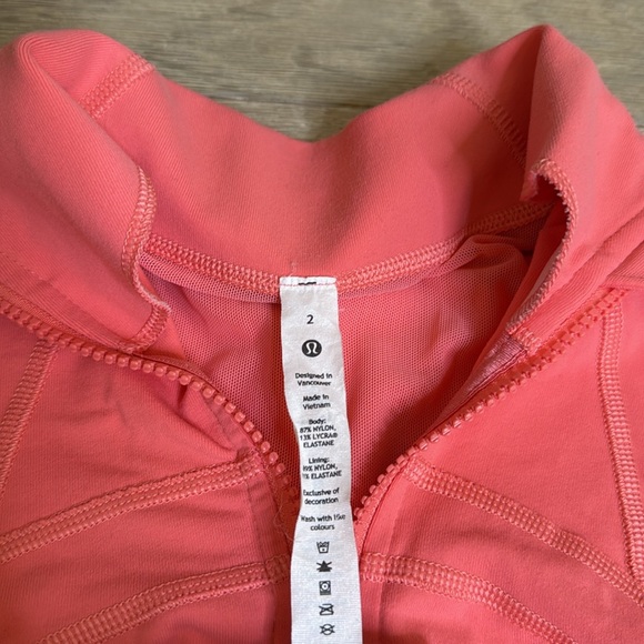 Lululemon Raspberry Cream Define - Picture 3 of 4